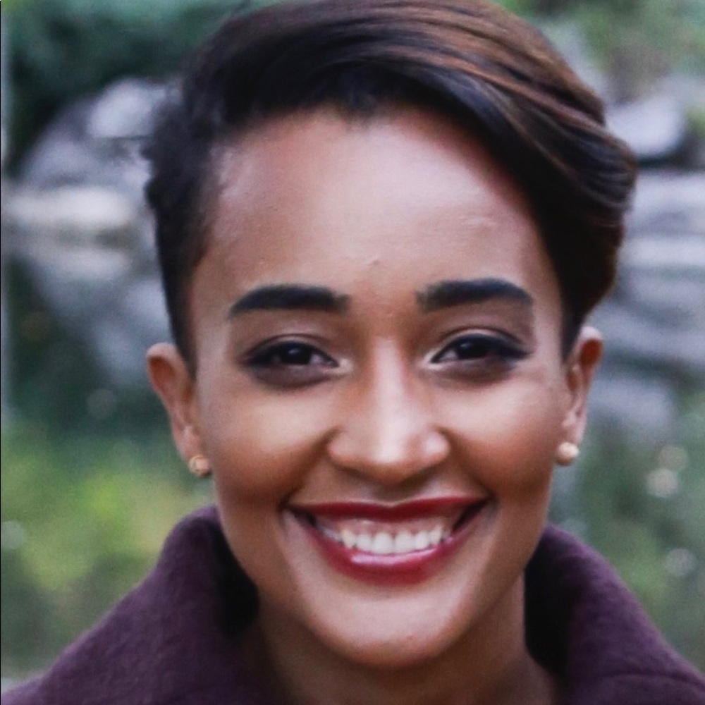 Meet your Posher, Cacilda